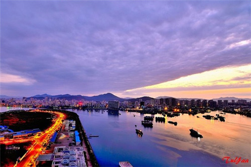 四季香回转小火锅